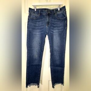 Grace in LA Easy Fit Raw Hem Skinny Jeans – Size 32 – EUC